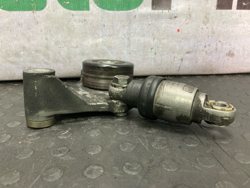 Ролик натяжной Avensis 2004 AZT250 1AZFSE