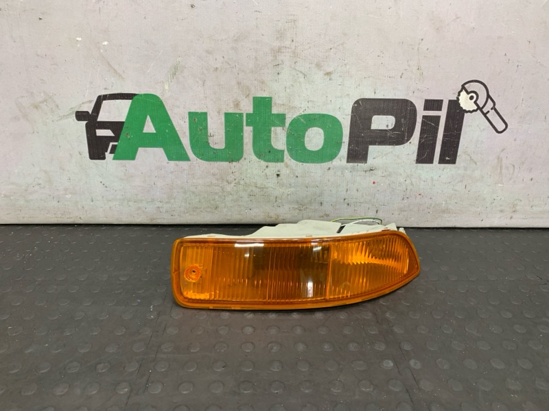 Повторитель в бампер правый Toyota Caldina 1996 ST191G 3SFE 81510-21010 контрактная