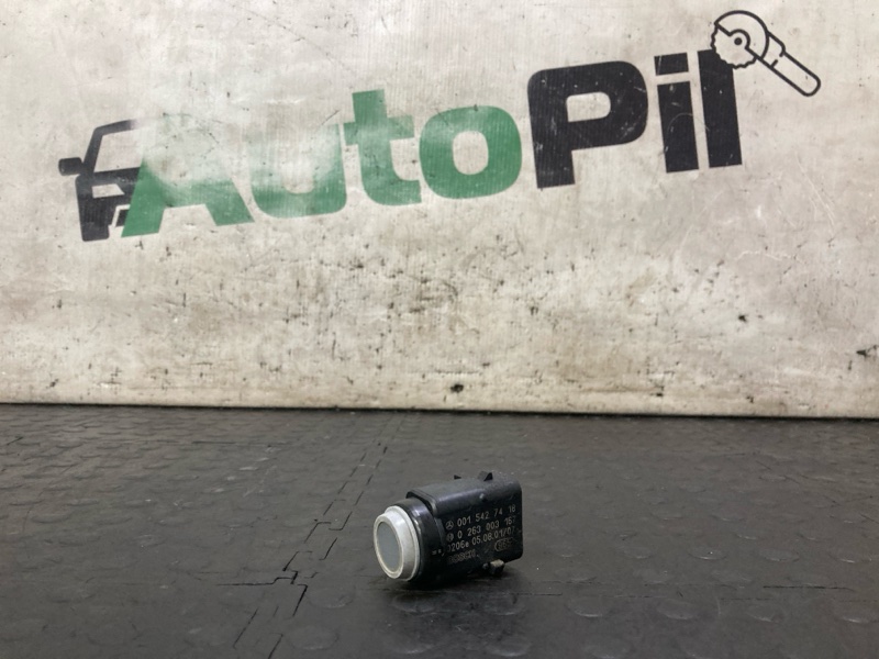 Парктроник Mercedes-Benz C-Class 2006 W203 M272 A0015427418 контрактная