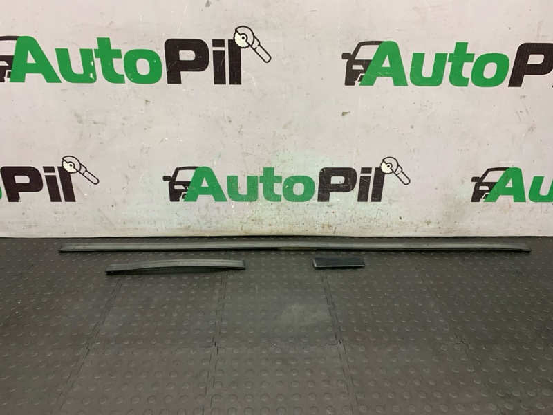 Молдинг на крышу правый Toyota Harrier 2007 GSU35W 2GRFE 75551-48030 контрактная