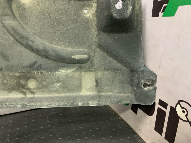 Защита днища кузова левая E-Class 2014 W212 274.920