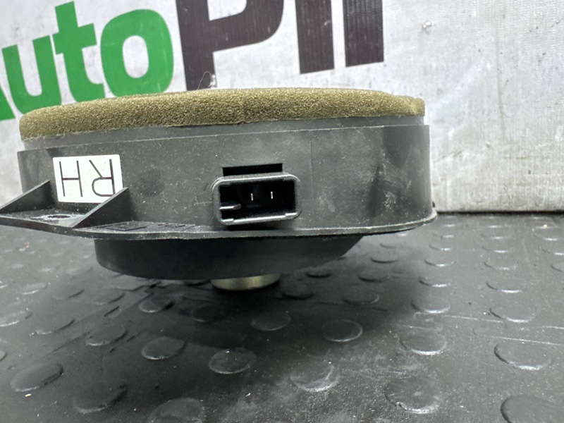 Динамик передний правый Levorg 2015 VM4