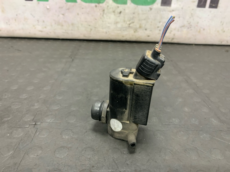 Насос омывателя Toyota Harrier ACU10W 2AZFE