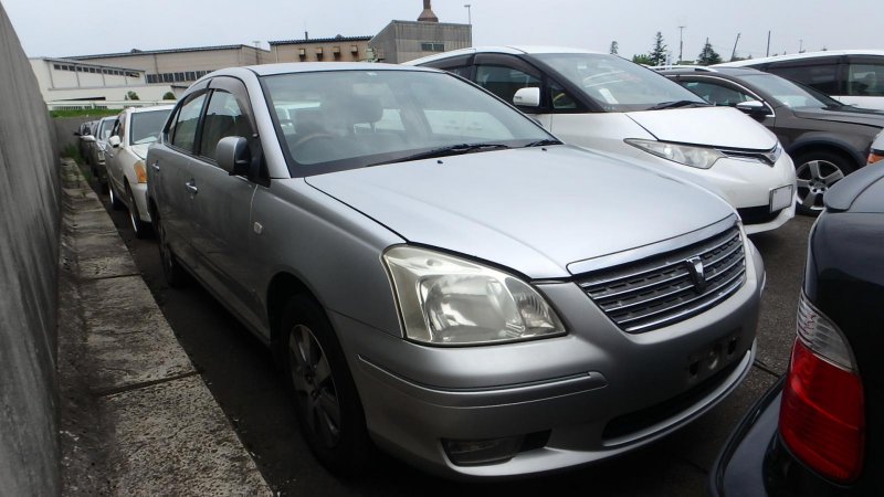 Toyota premio azt240