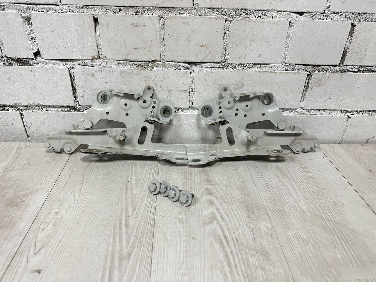 Петли капота BMW 3 F30 41617286343 Б/У