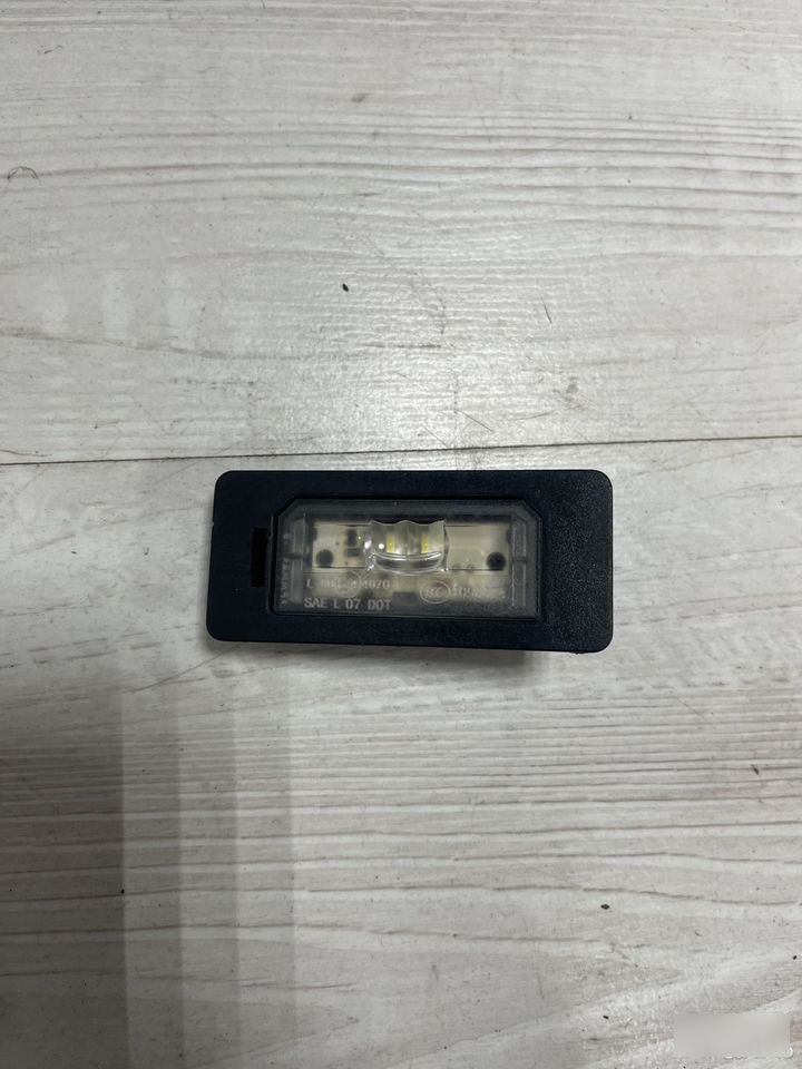 Подсветка номерного знака BMW 5 F10 63267193293 Б/У