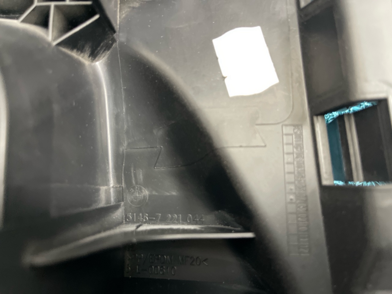 Основание полки багажника правое 1 2015 f20 N13B16A