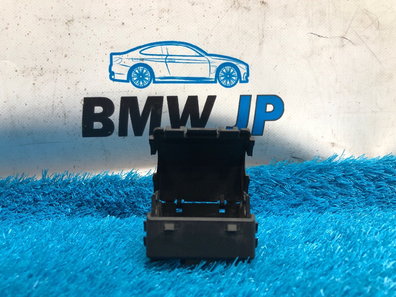 Кронштейн блока ABS задний BMW 1 f20 В38В15А Кронштейн блока ABS задний BMW 1 f20 В38В15А