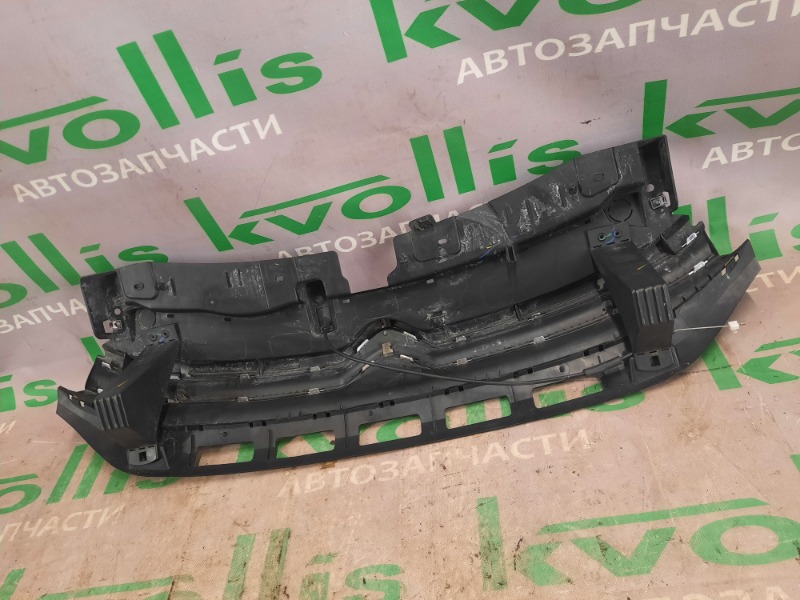 Решетка радиатора С3 2018 SX