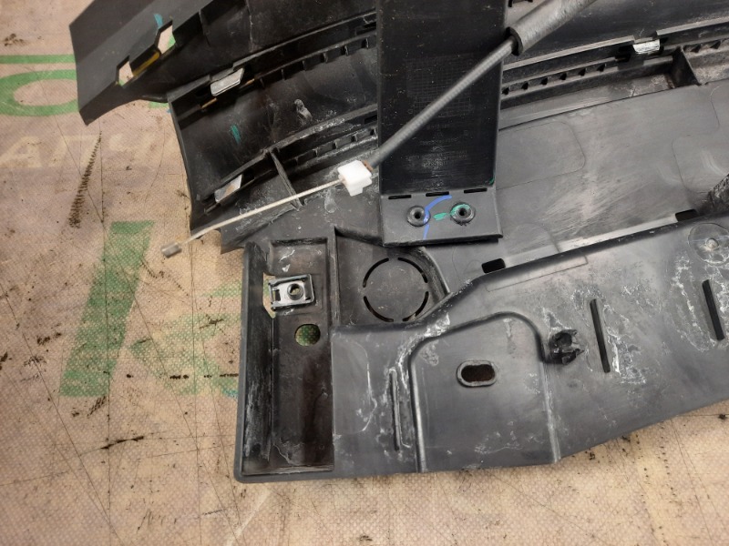 Решетка радиатора С3 2018 SX