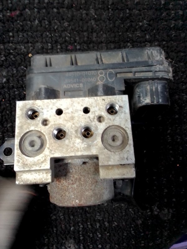 Блок ABS (насос) Pontiac Vibe ZZE136 1ZZFE