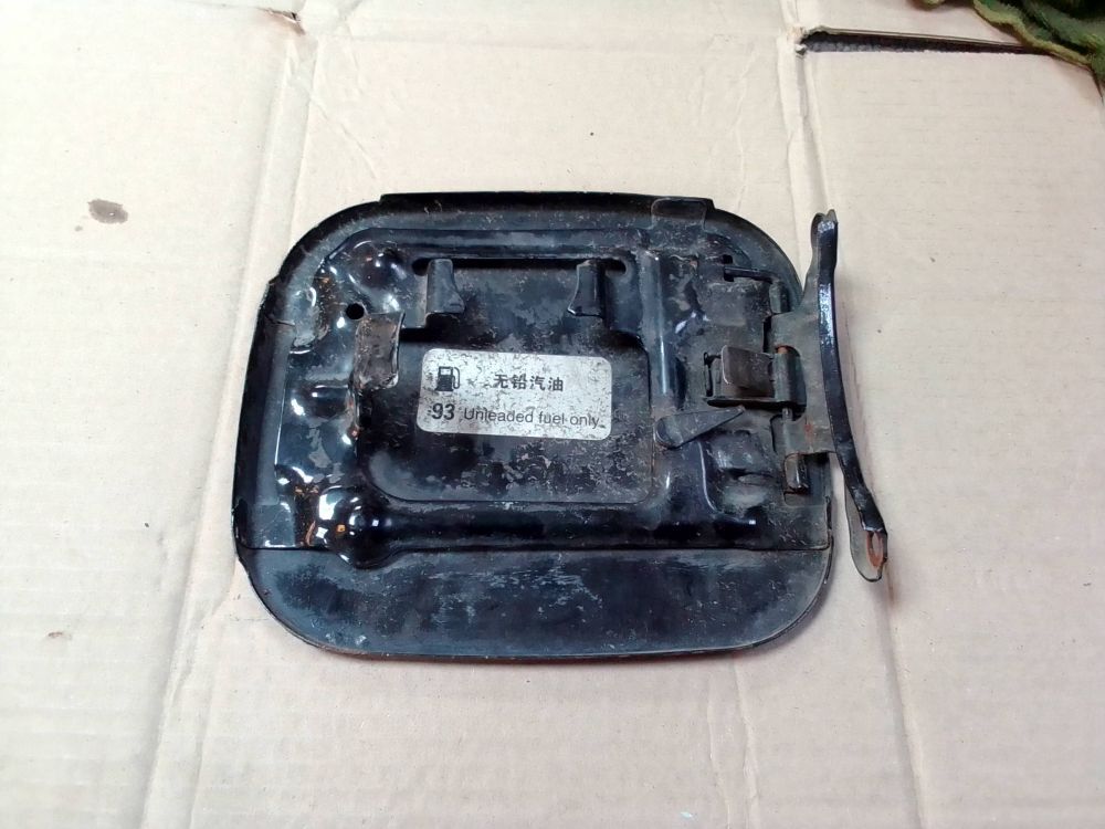 Лючок бензобака F3 2005-2013