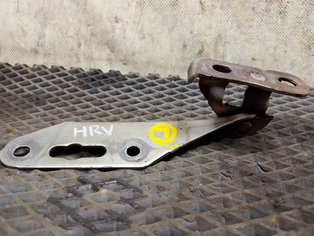 Петля капота левая левая HR-V 2003 GH3 D16A