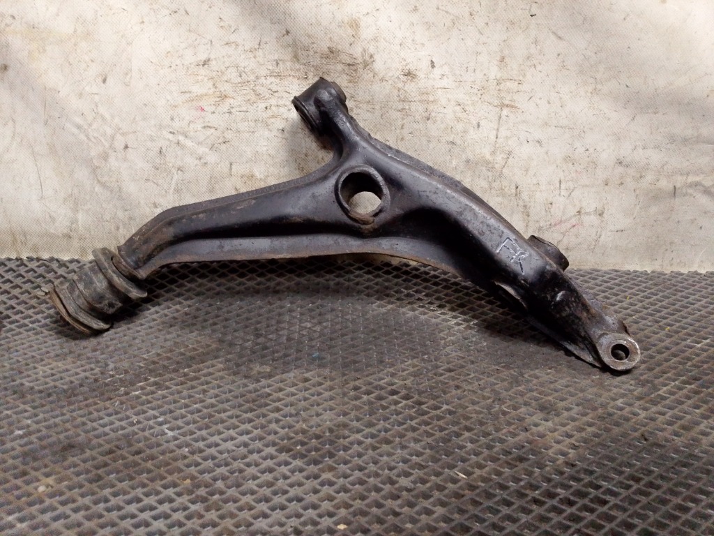 Рычаг передний правый передний правый Honda Partner 2000 EY6 D13A 51350S04J00 контрактная