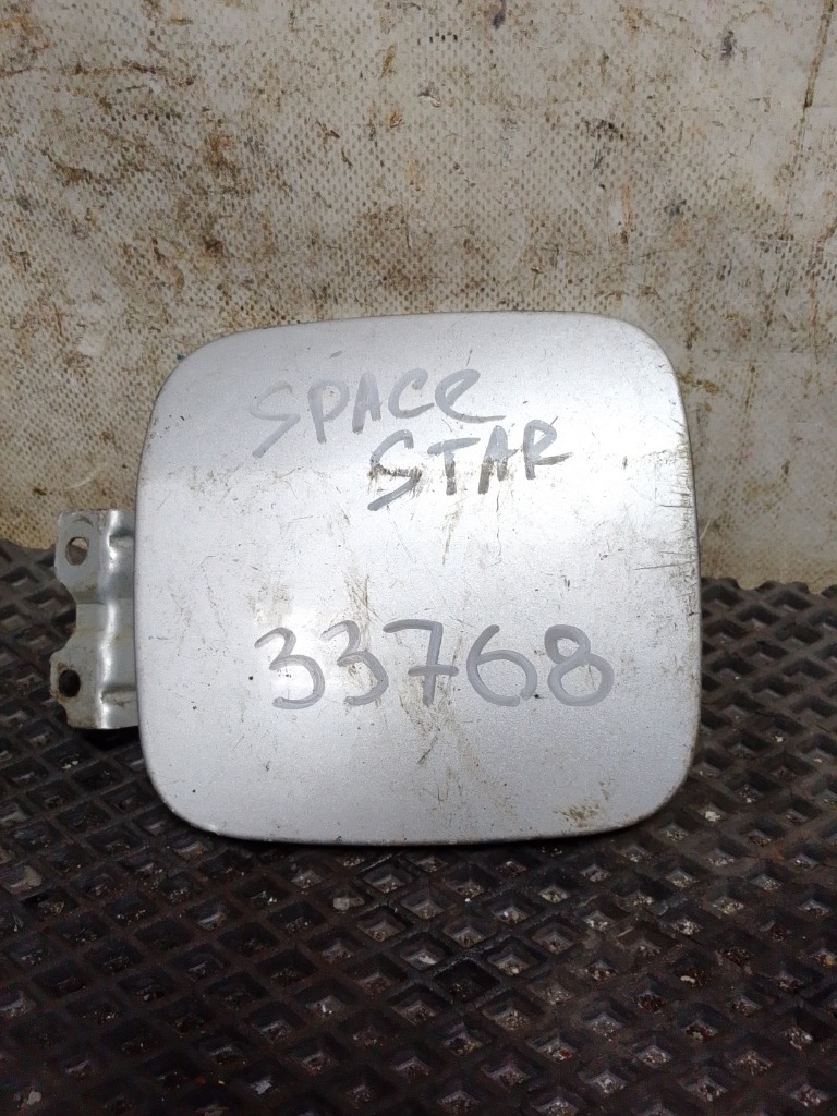 Лючок бензобака Mitsubishi Space Star 2002 DG1A 4G18 контрактная