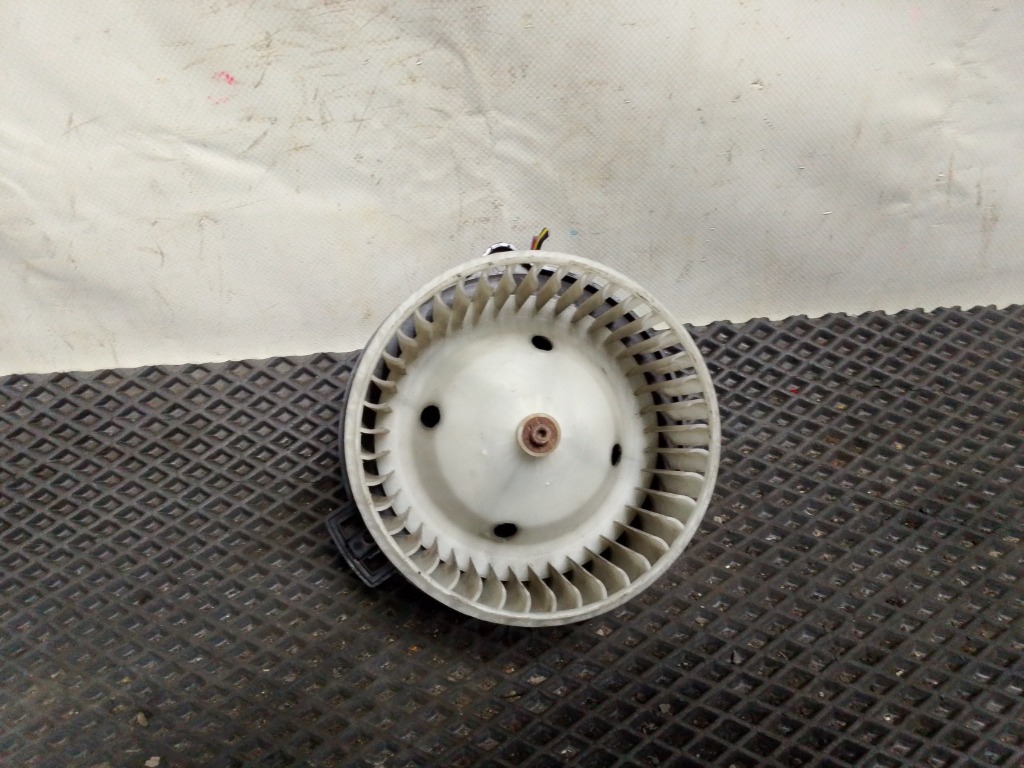 Мотор печки Caldina 1997 ET196 5EFE Мотор печки Caldina 1997 ET196 5EFE