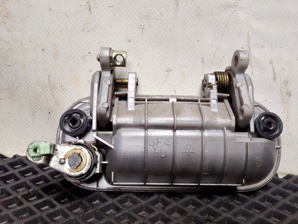 Ручка двери наружная левая передняя передняя левая Logo 2000 GA3 D13A Ручка двери наружная левая передняя передняя левая Logo 2000 GA3 D13A