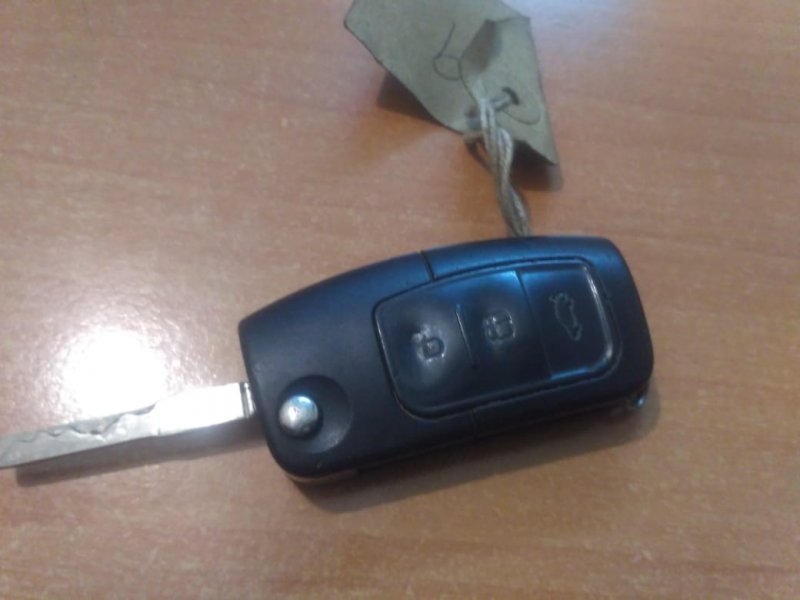 Ключ Ford Focus 2 (б/у) Ключ Ford Focus 2 (б/у)