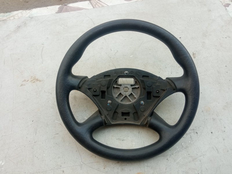 Руль Ford Focus 1 (б/у) Руль Ford Focus 1 (б/у)