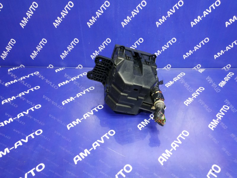 Блок предохранителей под капотом ESCUDO 2005 TD54W J20A