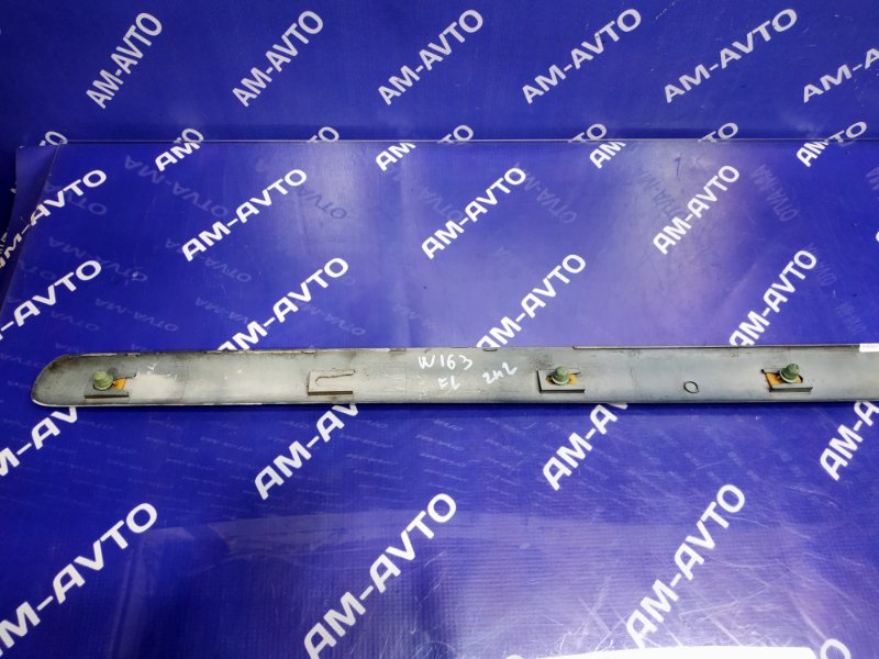 Накладка двери передняя левая M-CLASS 2001 W163 113942 Накладка двери передняя левая M-CLASS 2001 W163 113942