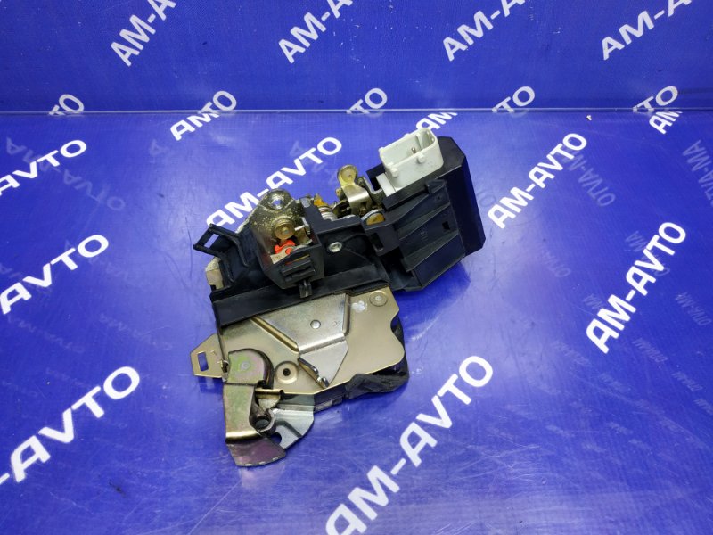 Замок двери задний левый BMW 5-Series 2000 E39 M52B25 51228125671 контрактная