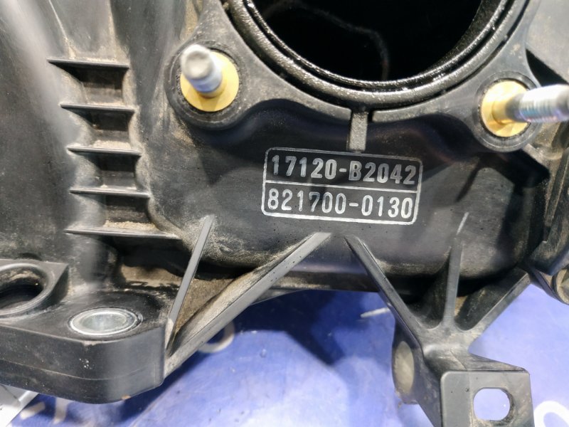 Коллектор впускной MIRA 2010 L275V KF-VE