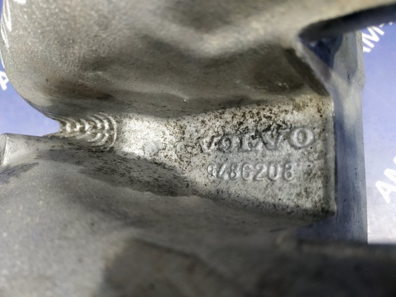 Коллектор впускной V70 2006 SW61 B5244S