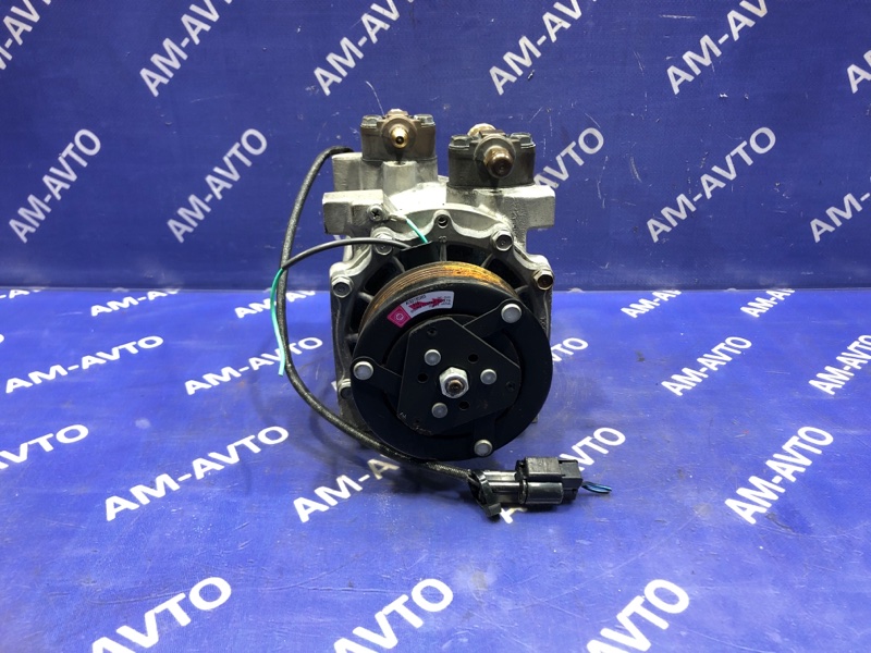 Компрессор кондиционера ELF NLR85 4JJ1