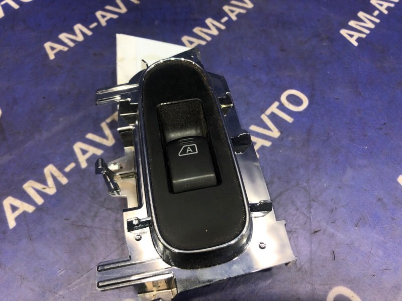 Кнопка стеклоподъемника задняя левая QX56 2012 Z62 VK56VD