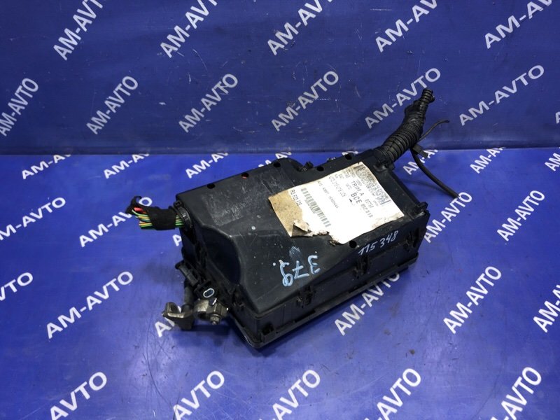 Блок предохранителей под капотом KUGA 2012 CBV HYDC