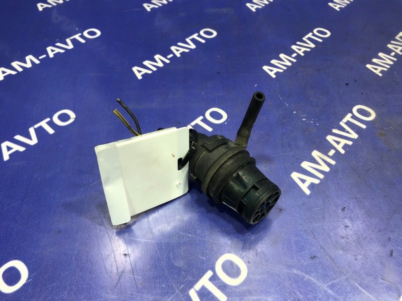 Насос бачка стеклоомывателя MAZDA CX-7 ER3P L3VDT