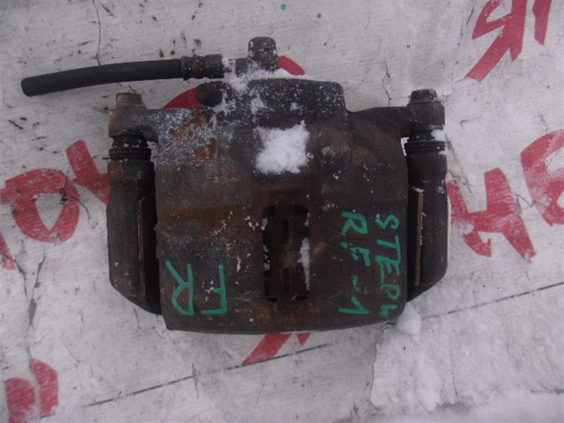 Суппорт HONDA STEP WAGON RF1 B20B передний правый (б/у)