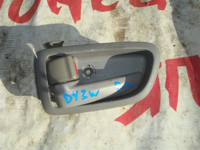 Ручка двери внутренняя Mazda Demio DY3W ZJVE задняя левая (б/у)