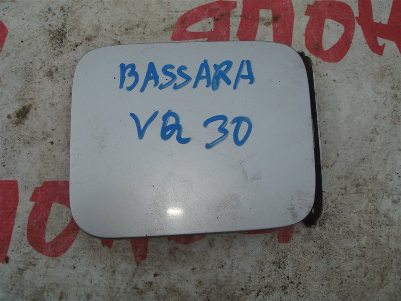 Лючок бензобака Nissan Bassara JU30 KA24 (б/у)