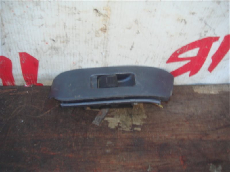 Кнопка стеклоподъемника Honda Fit GD1 L13A задняя левая (б/у)
