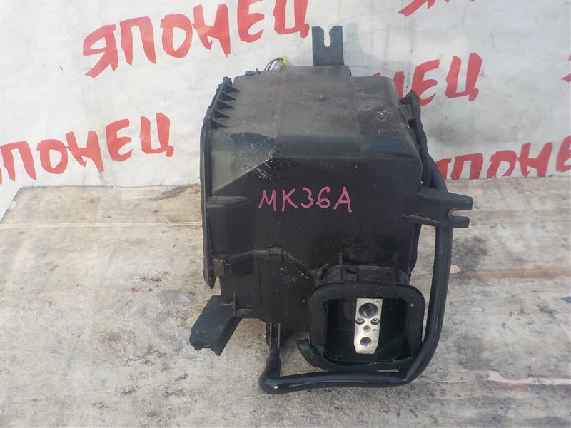 Корпус радиатора кондиционера Nissan Diesel MK36A J07E (б/у)