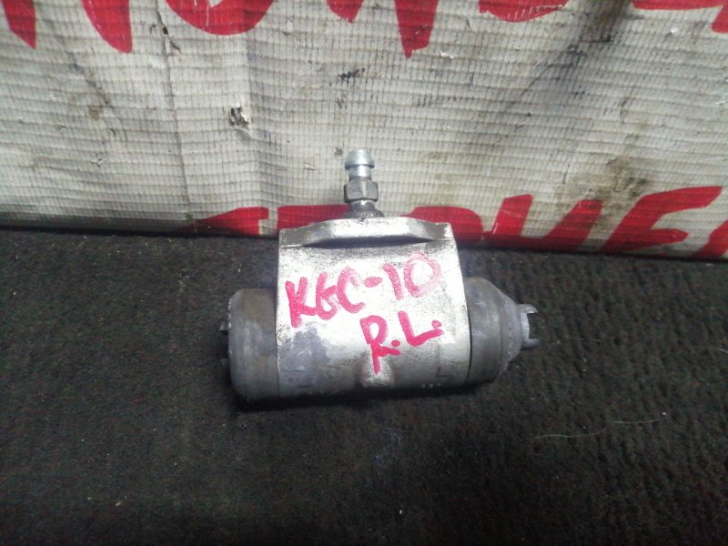 Рабочий тормозной цилиндр Toyota Passo KGC10 1KR-FE задний левый (б/у)