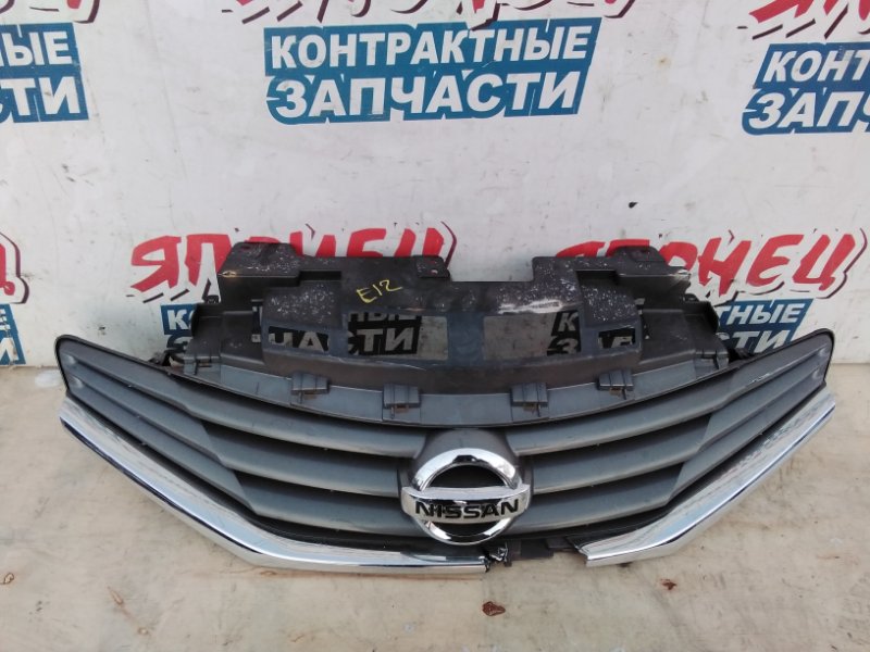 Решетка радиатора Nissan Note E12 HR12DDR (б/у)