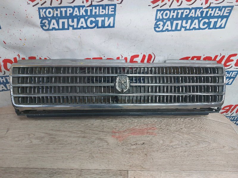 Тюнинг решетка радиатора на Toyota Mark II в Новосибирске