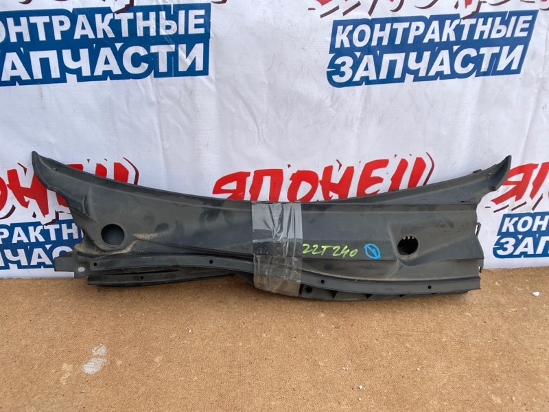 Планка под дворники Toyota Allion ZZT240 1ZZ-FE (б/у)