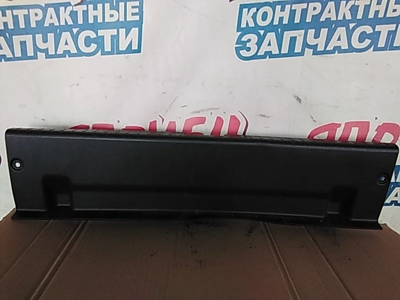 Накладка на порог багажника Toyota Allion NZT240 1NZ-FE (б/у)
