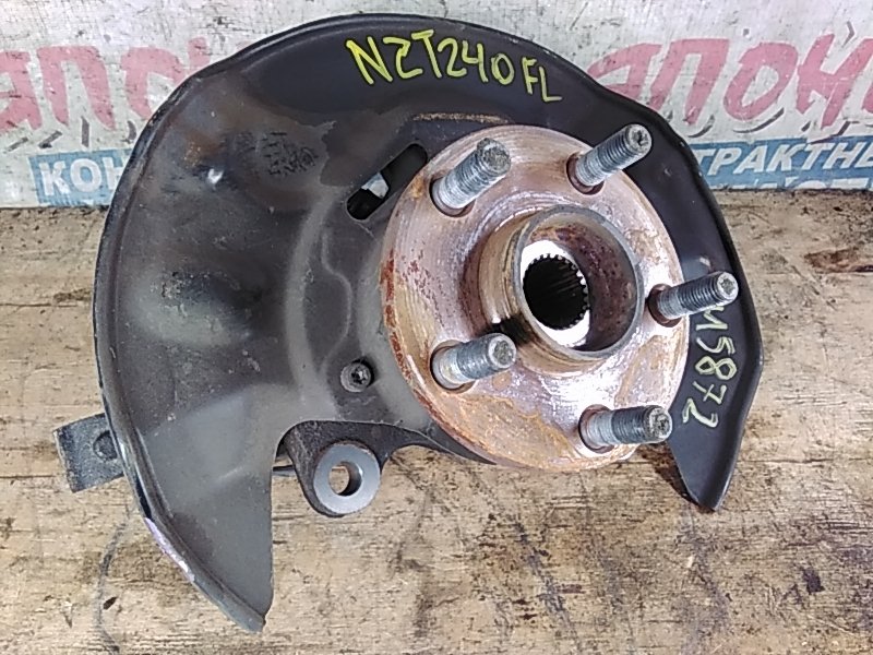 Ступица Toyota Allion NZT240 1NZ-FE передняя левая (б/у)