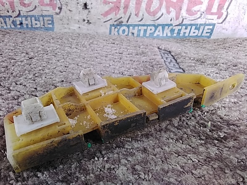 Крепление бампера HONDA ODYSSEY RA6 F23A переднее левое (б/у)