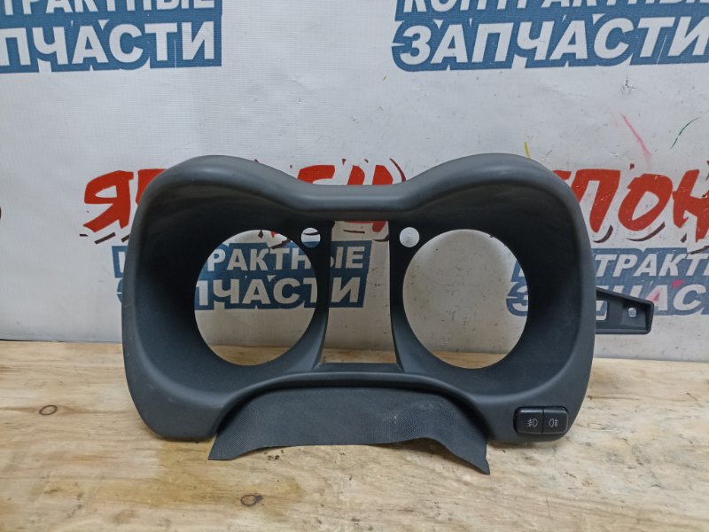 Консоль панели приборов Mitsubishi Airtrek CU5W 4G69 (б/у)