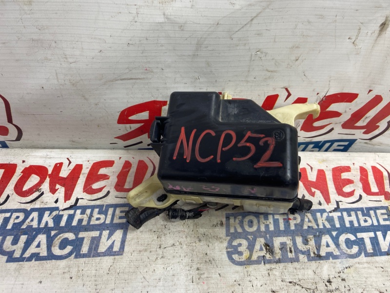 Блок предохранителей под капот Toyota Succeed NCP52 1NZ-FE (б/у)