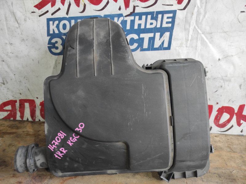 Корпус воздушного фильтра Toyota Passo KGC30 1KR-FE (б/у)