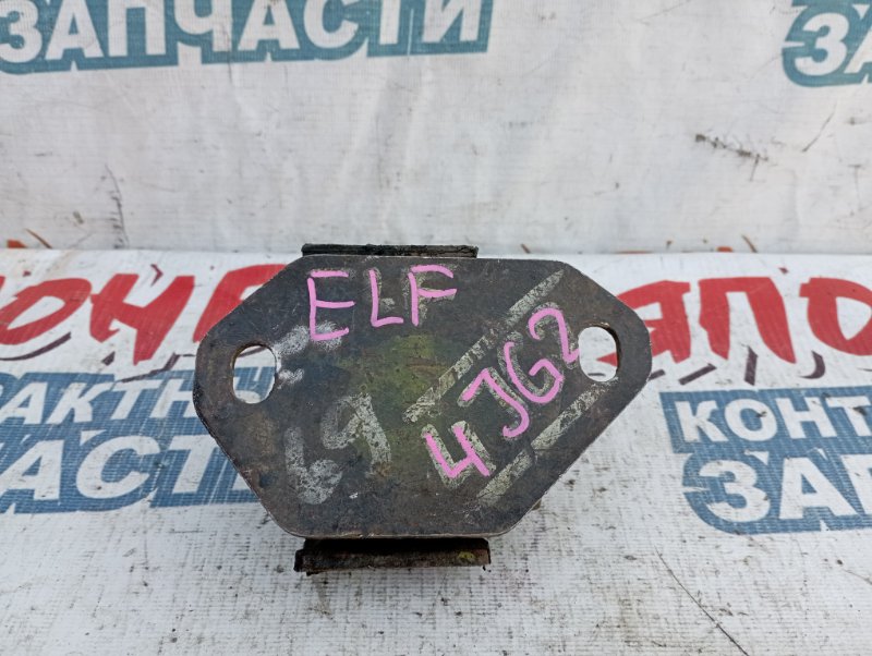 Подушка двигателя Isuzu Elf NHR69 4JG2 (б/у)