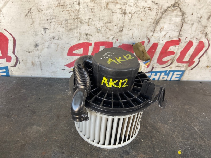 Мотор ионизатора Nissan March AK12 CR12DE (б/у)