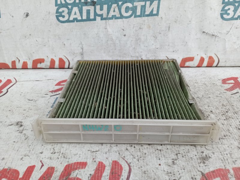 Рамка салонного фильтра Toyota Prius NHW20 1NZ-FXE (б/у)